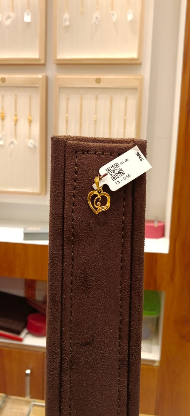 Single Hook Dollar